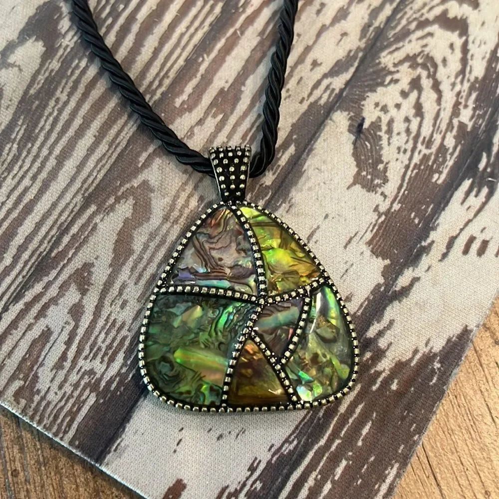NWT Lia Sophia Genuine Abalone *Potpourri* Slide Pendant Braided Rope Necklace